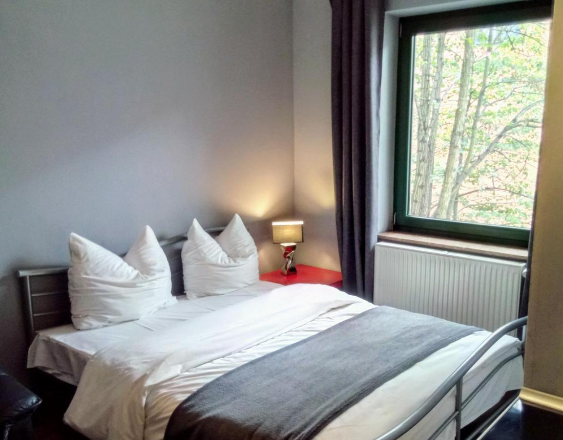 Apartamenty Krzywe Okna Zielona Góra Dış mekan fotoğraf